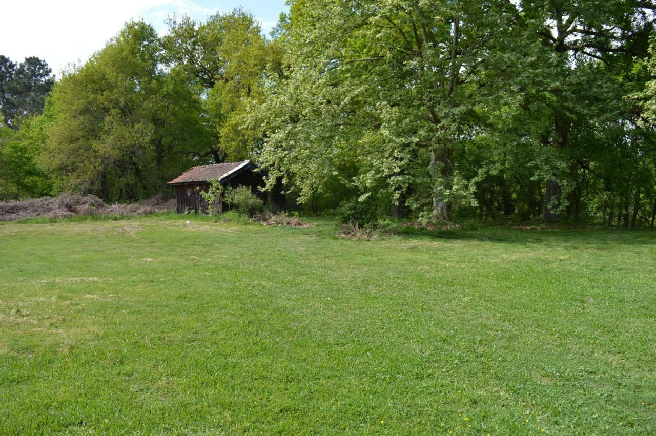 Cabane En Foret Onesse-et-Laharie Exterior foto
